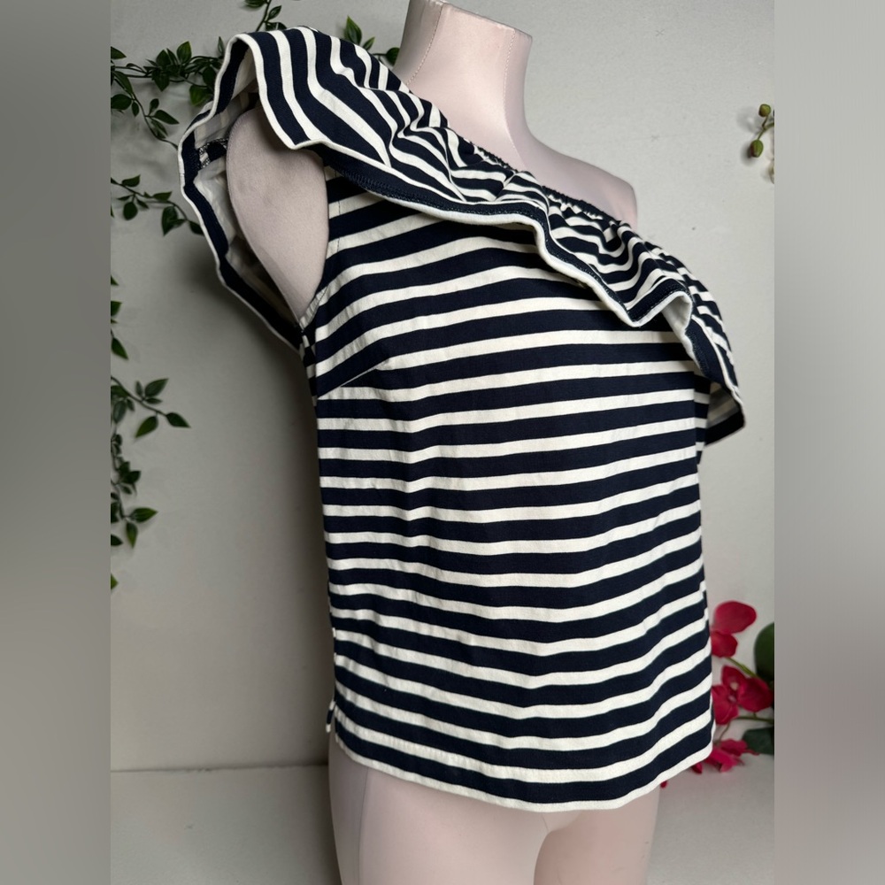 💙 J. Crew Stripped Top 🤍 - Picture 2 of 7